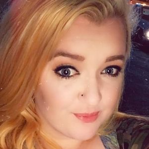 Meet your Posher, Holley